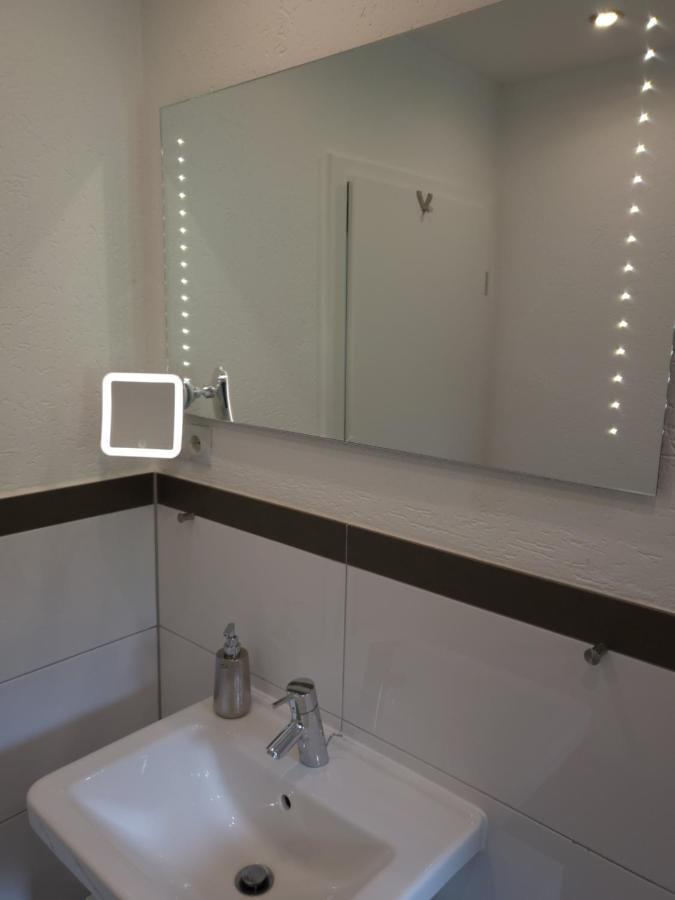 Ferienwohnung Saturn มึลไฮม์ อันแดร์ รัวร์ ภายนอก รูปภาพ